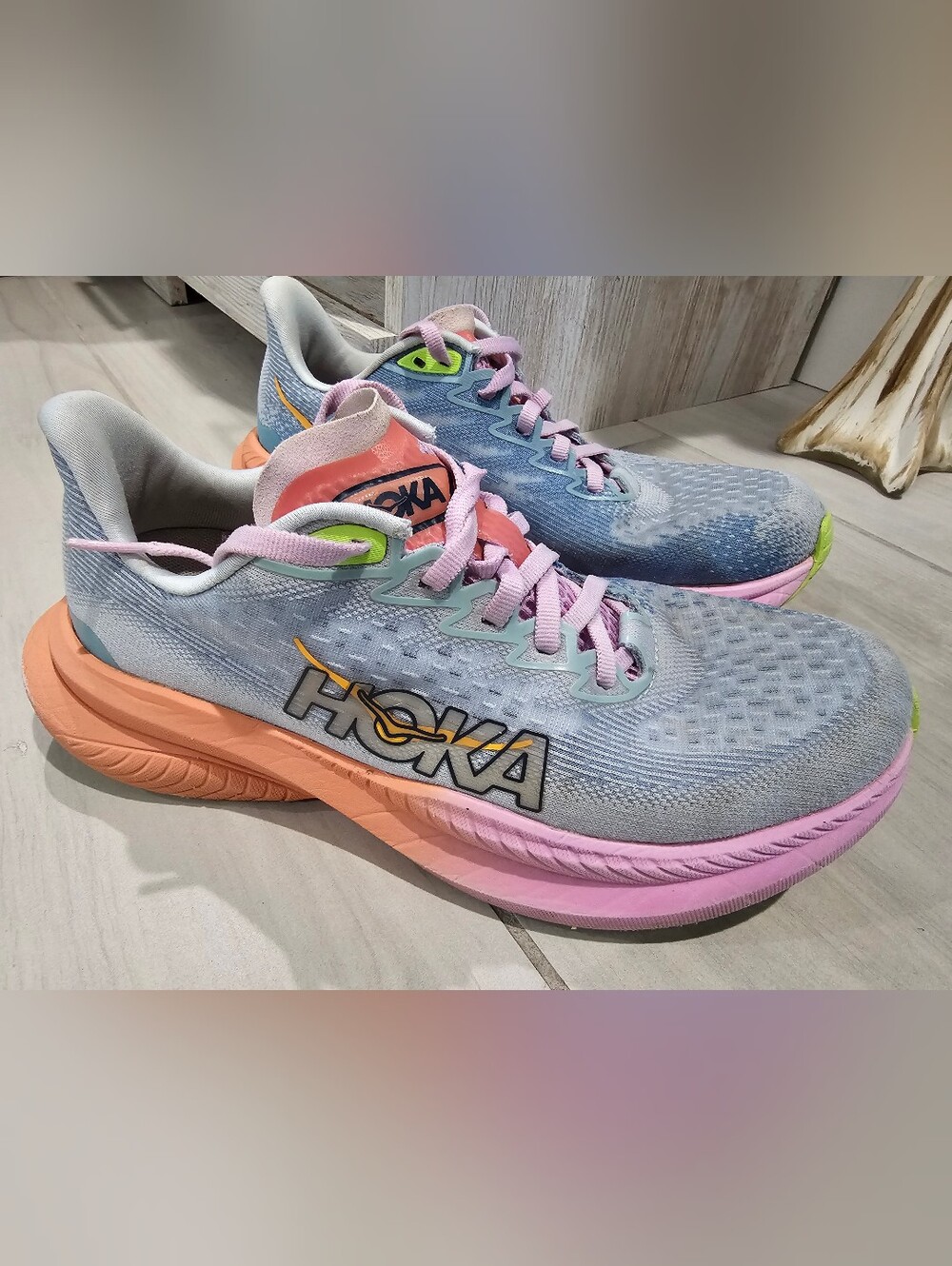 HOKA Mach 6 Women’s Lightweight Running Shoes Sneakers Pastel Blue Pink Size 6.5